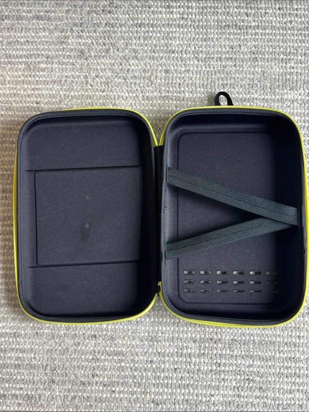 Nike Pro Hard Shell Case